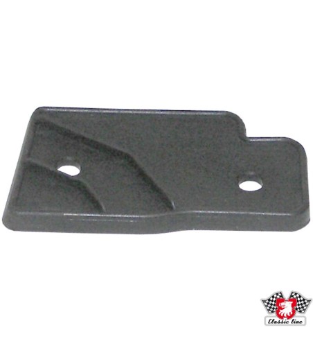 Wedge seal, top at post, right