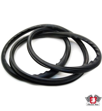 Seal for windscreen