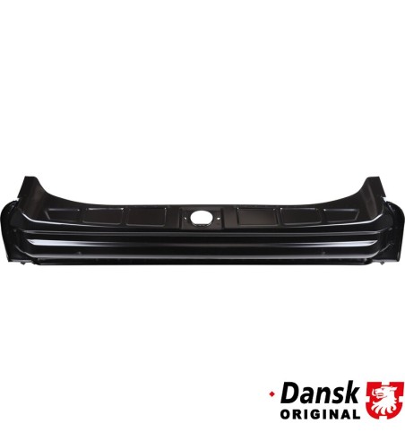 Engine rear lower panel