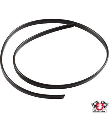 Seal for fog light opening cover