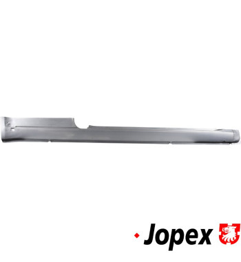 Door sill, outer, right