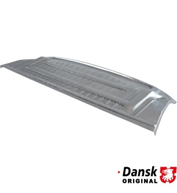 Parcel shelf repair section under rear window
