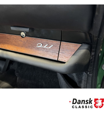 Dashboard trim set, genuine 3-layer maghoni wood , 5 pieces. The wood is FSC certified