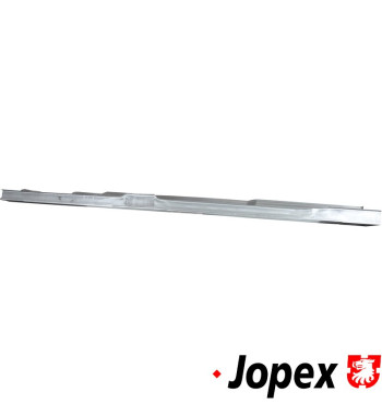 Door sill, outer, right
