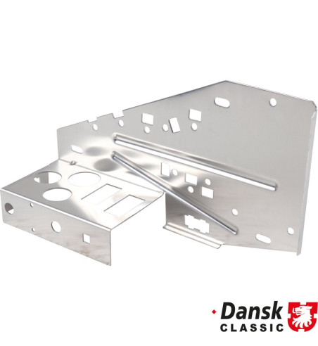 Mounting plate for regulator and relay, aluminium. Placed in engine compartment