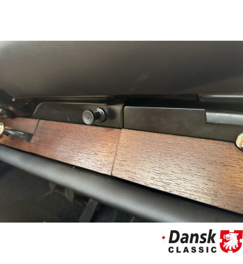 Dashboard trim set, genuine 3-layer maghoni wood , 5 pieces. The wood is FSC certified. The pre 06/65 model does not use alu-fra
