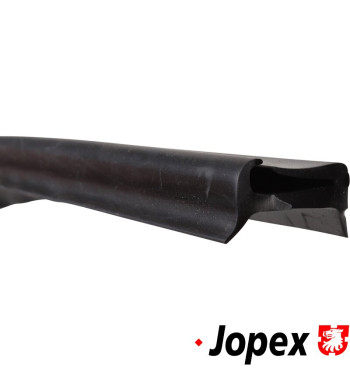 Seal for door hinge pillar cover plate
