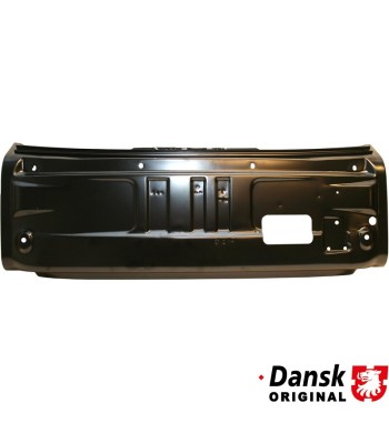 Front cross panel with hole for aircondition