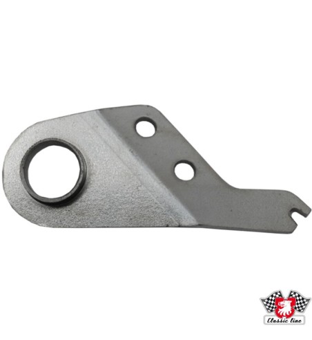 Retainer for clutch shaft linkage