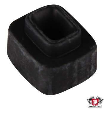 Windscreen rubber stops on bonnet