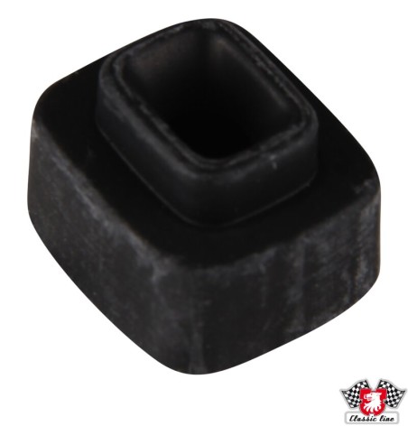 Windscreen rubber stops on bonnet