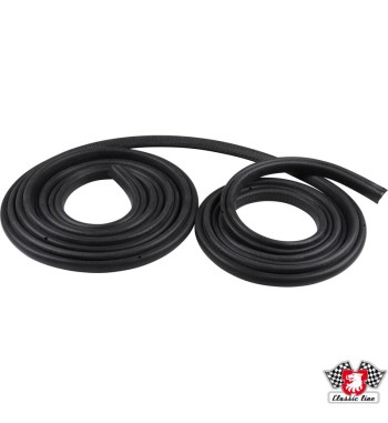 Rubber seal for tailgate