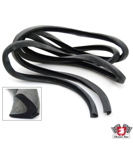 Rubber seal for tail gate