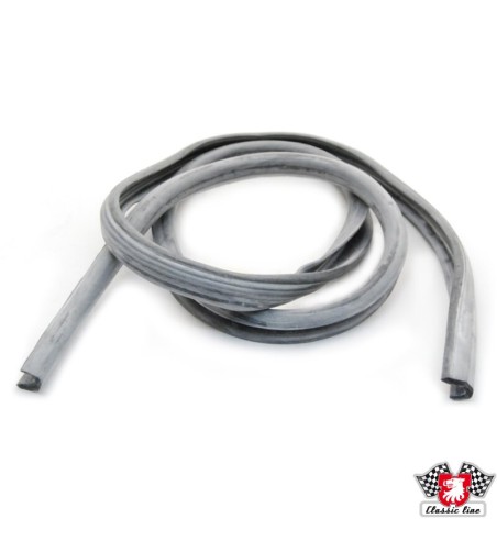 Rubber seal for bonnet rear