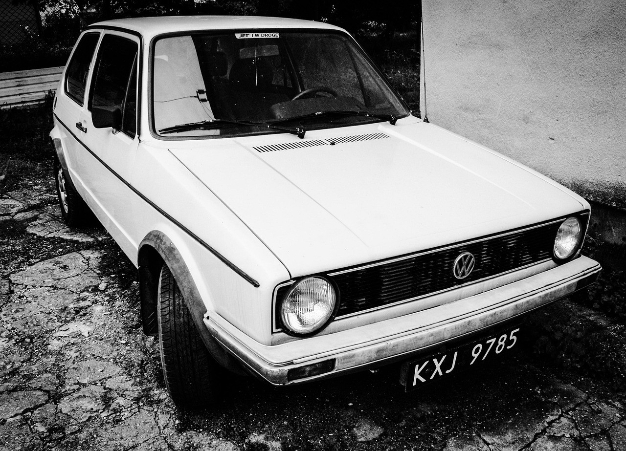 Jak wymienić podnośnik szyby elektrycznej w Golfie?